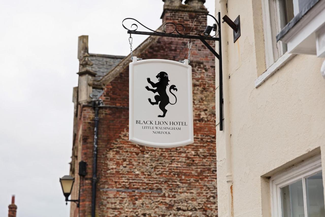 The Black Lion Hotel Little Walsingham Exterior foto